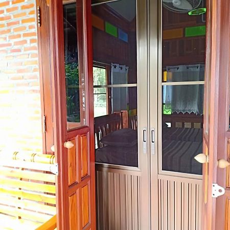 Rim Nam Kong Homestay Pak Chom Экстерьер фото