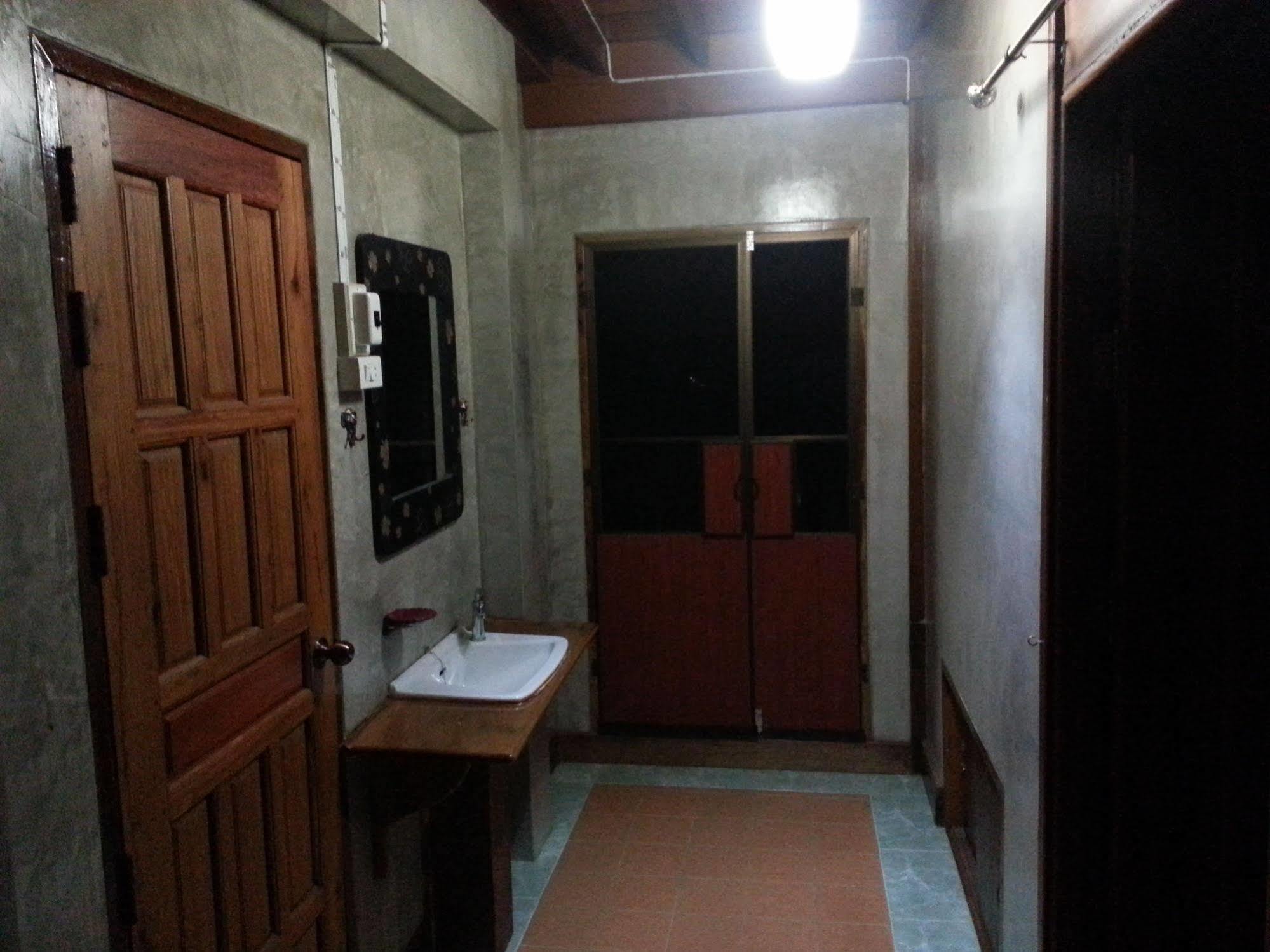 Rim Nam Kong Homestay Pak Chom Экстерьер фото