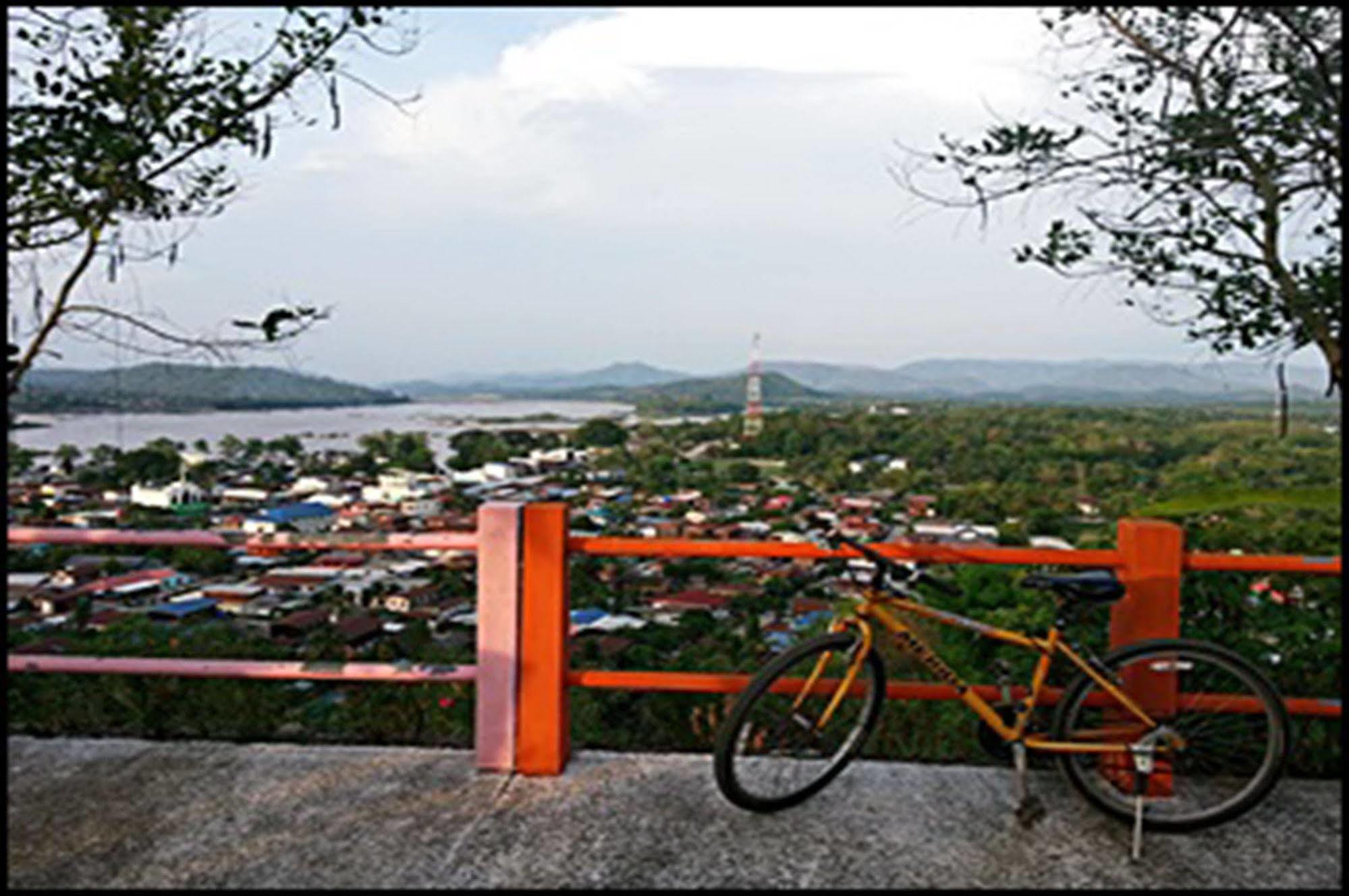 Rim Nam Kong Homestay Pak Chom Экстерьер фото